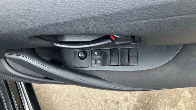 Toyota Corolla Petrol 1.8 VVT-i Hybrid Commercial Auto